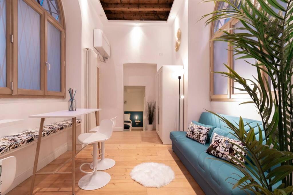 Relstay - Brera - Fascinating 1Br Milan Bagian luar foto